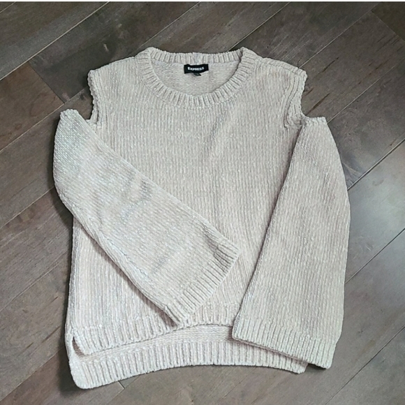 Express Chenille Cold Shoulder Sweater - Picture 7 of 7